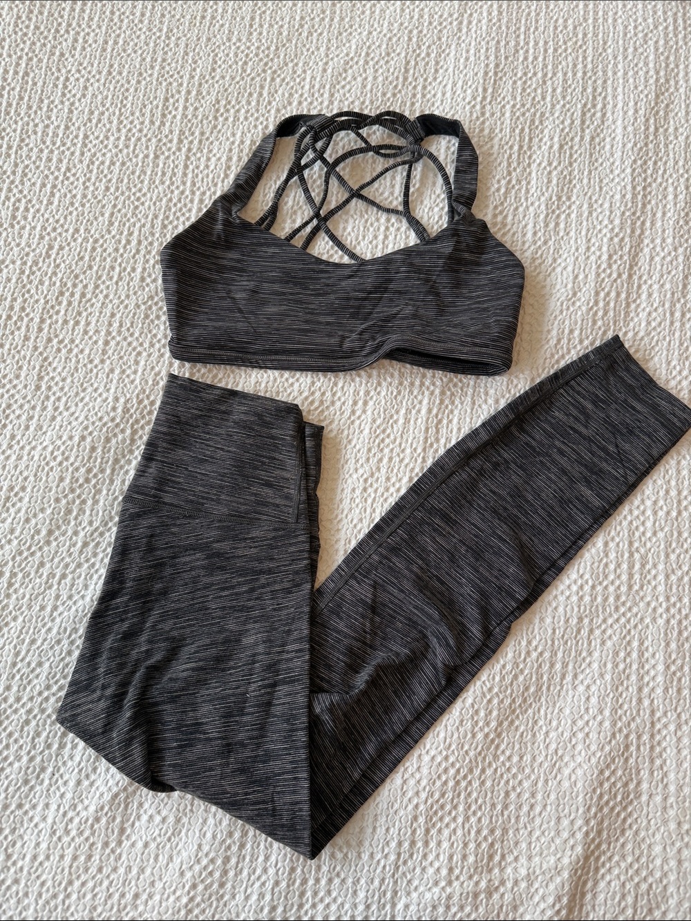 Lululemon Heathered Charcoal Strappy Sports Bra & Legging Set